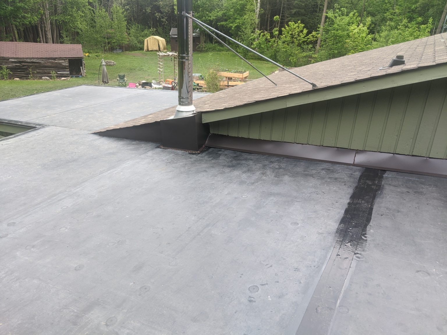 Semi flat roof | Halton Hills Roofing & Aluminum